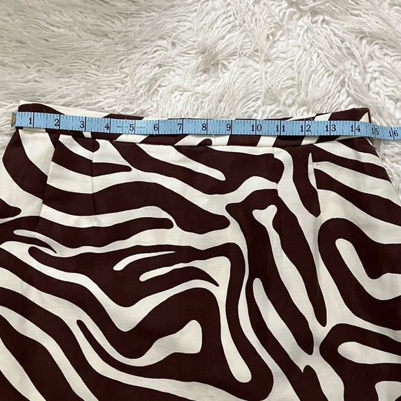 Constance Saunders Linen/Silk Suit - Picture 10 of 16